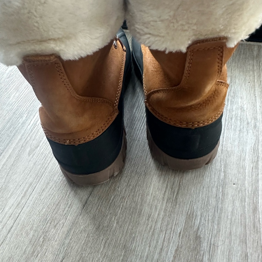 J. Crew Brown Winter Boots with Cream Lining - Picture 10 of 14